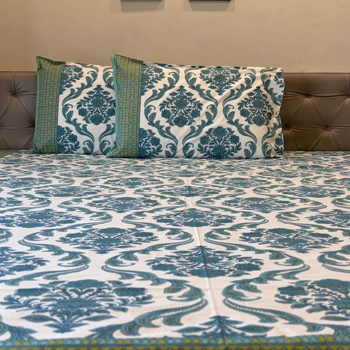 Sea green damask block print cotton king size bed sheet with pillow covers 90x108 inch