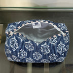 Pouch interior details