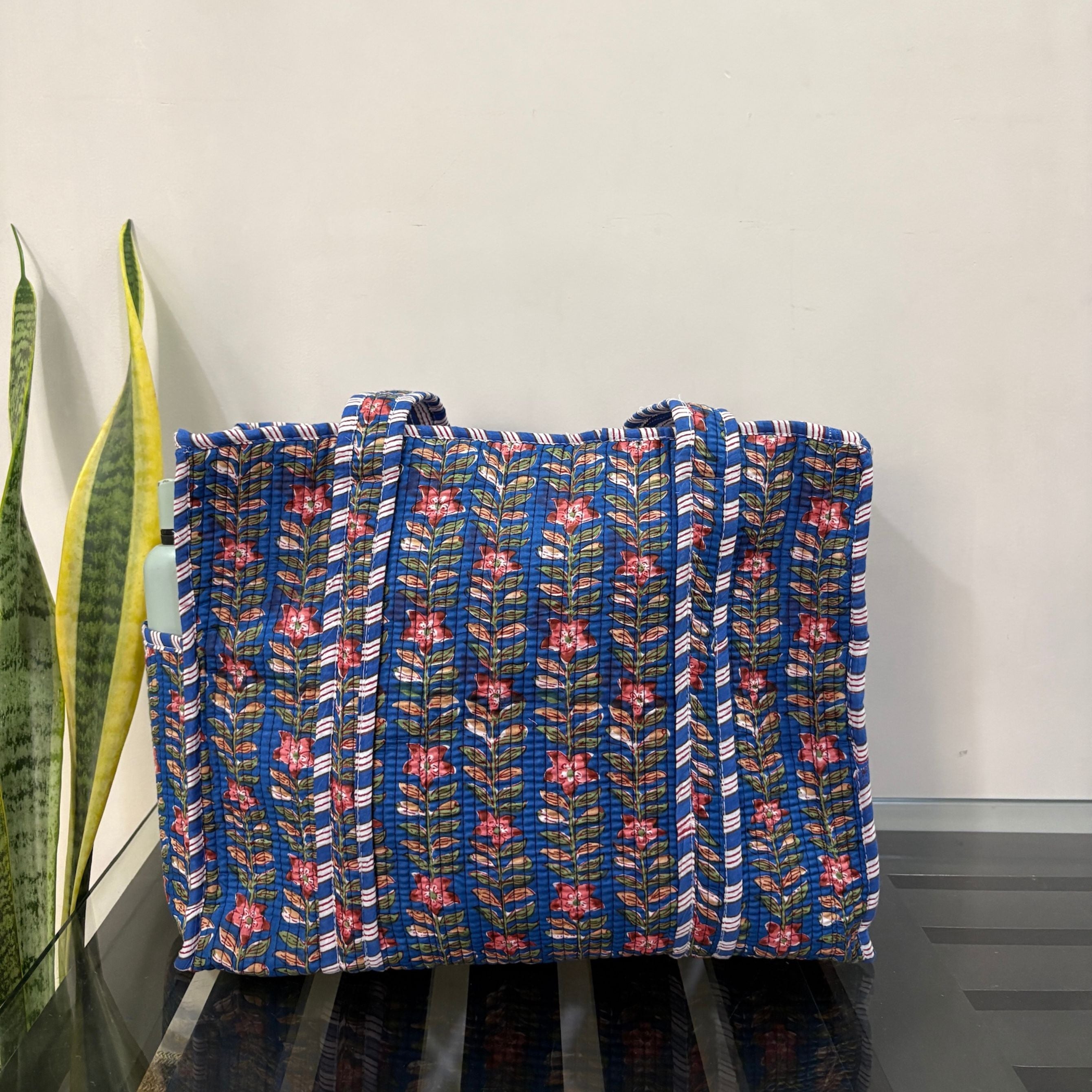 Rani Vines  Block Print Quilted  Cotton Tote Bag With Pouch Set of 4 Blue  15"x15"