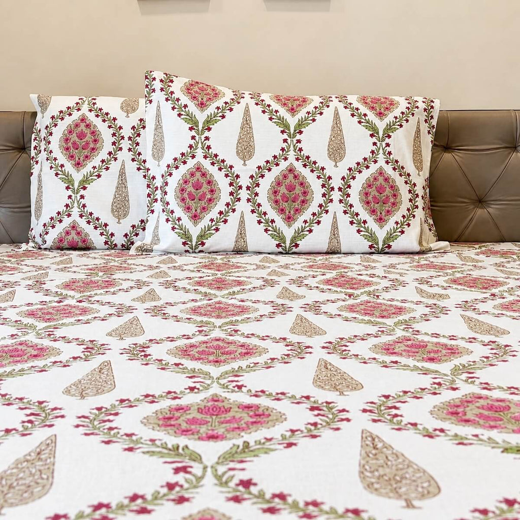 Off white pink jaal floral block print cotton king size bed sheet with pillow covers 108x108 inch